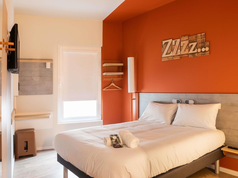 Habitación estándar doble, 1 cama doble del hotel ibis budget Bilbao City. Foto 1