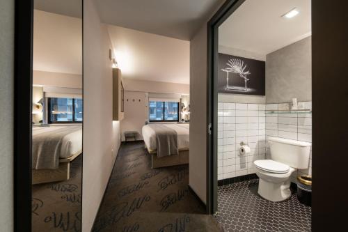 Habitación Confort con vistas a la calle del hotel Pestana CR7 Times Square. Foto 2