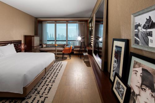 Habitación Scene del hotel Paramount Dubai. Foto 1