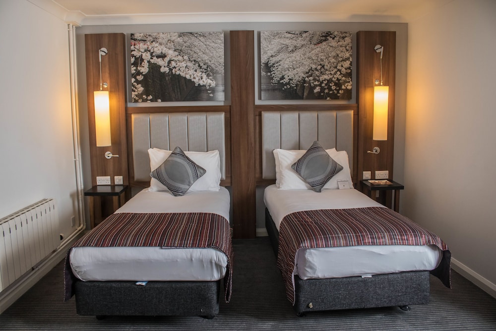 Habitación Gemela Estándar del hotel Mercure Darlington Kings. Foto 3