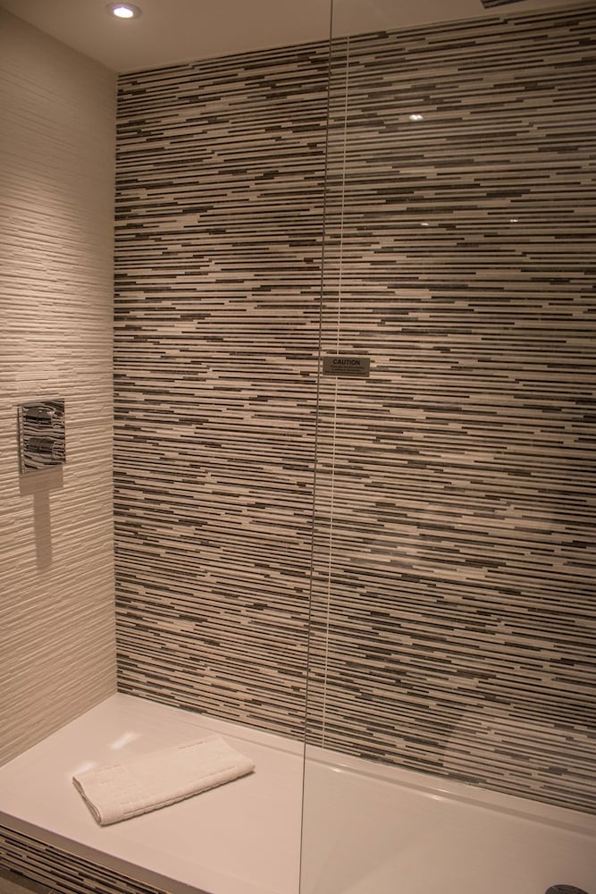 Habitación Gemela Estándar del hotel Mercure Darlington Kings. Foto 6