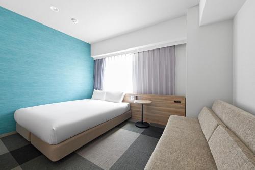Habitación Doble Confort para no fumadores del hotel Sotetsu Fresa Inn Osaka Shinsaibashi. Foto 8