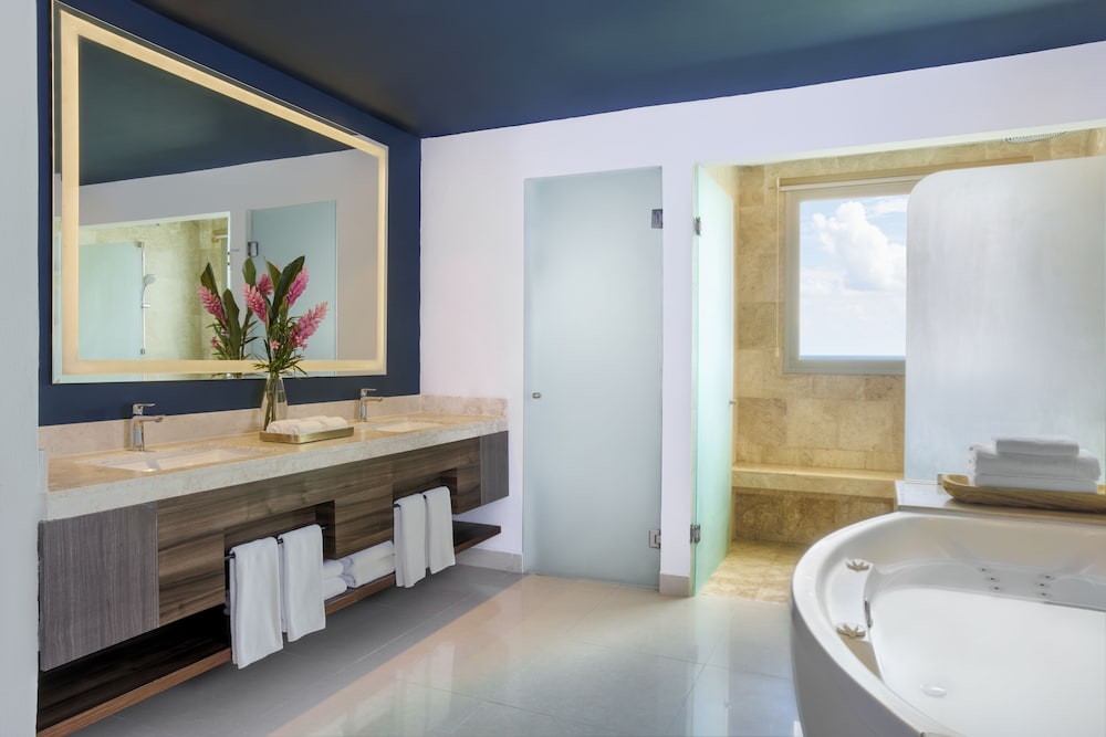 Preferred Club Master Suite Ocean Front King del hotel Dreams Puerto Morelos Resort & Spa - All Inclusive. Foto 9
