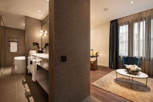 Suite Junior del hotel Áurea Palacio De Correos By Eurostars Company. Foto 3