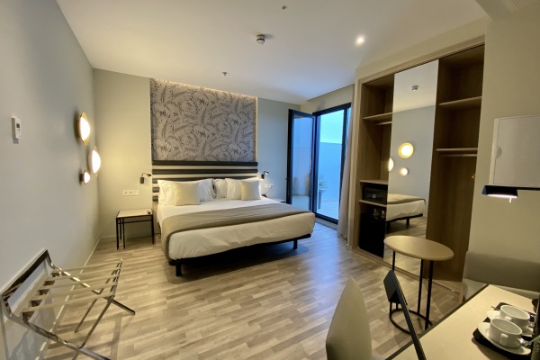 Doble Superior con Terraza del hotel Abba Sevilla