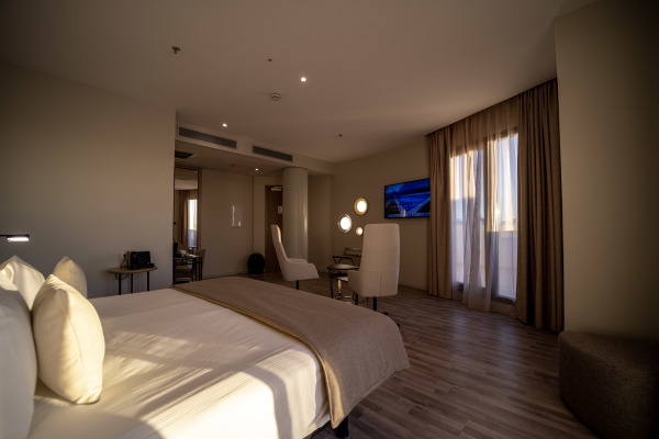 Suite Prestige del hotel Abba Sevilla. Foto 2