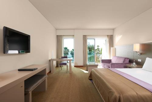 Habitación Meliá con vistas al mar del hotel Melia Madeira Mare. Foto 3