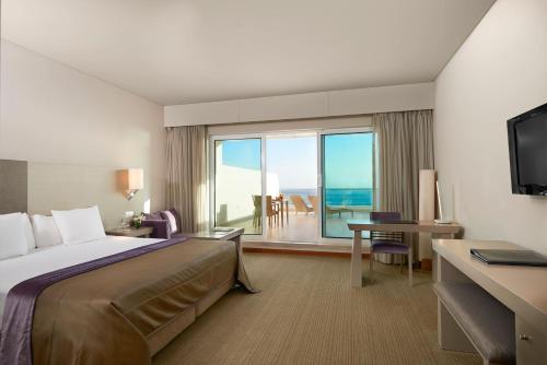 Habitación Superior con vistas al océano del hotel Melia Madeira Mare. Foto 3