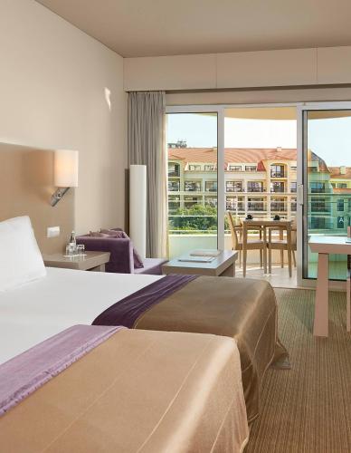Habitación Meliá con vistas a Terra del hotel Melia Madeira Mare. Foto 2