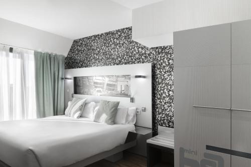 Habitación Deluxe con terraza del hotel Petit Palace Plaza Mayor. Foto 3