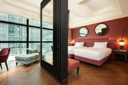 Habitación Doble adaptada para personas de movilidad reducida - 2 camas del hotel Hilton Rome Eur La Lama
