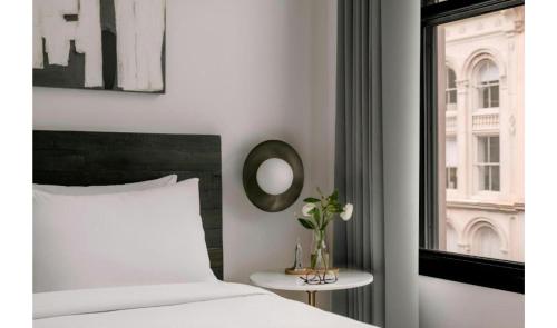 Guest Room, 1 Queen Bed, Non - Smoking del hotel Duane Street Hotel. Foto 5