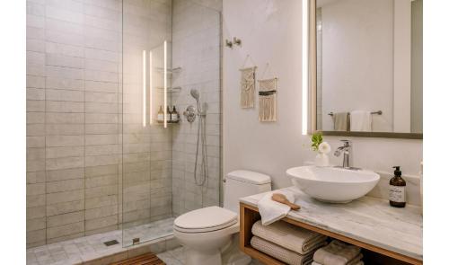 Guest Room, 1 Queen Bed, Non - Smoking del hotel Duane Street Hotel. Foto 9
