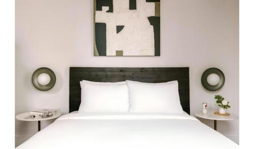 Habitación Superior - 1 cama grande - No fumadores del hotel Duane Street Hotel. Foto 1