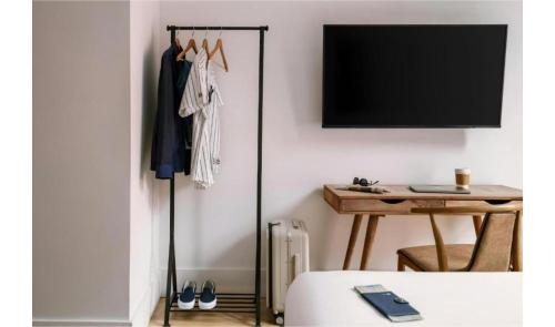 Guest Room, 1 King Bed, Non - Smoking del hotel Duane Street Hotel. Foto 11