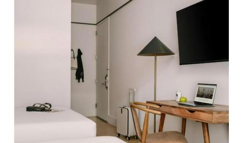 Guest Room, 2 Queen Bed, Non - Smoking del hotel Duane Street Hotel. Foto 3