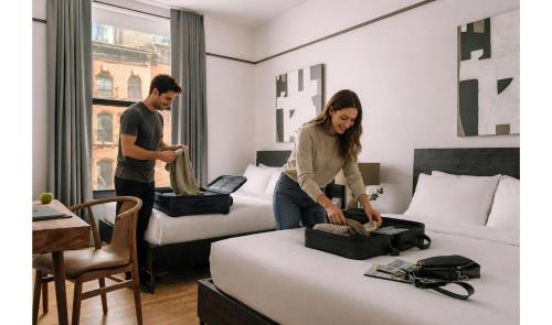 Guest Room, 2 Queen Bed, Non - Smoking del hotel Duane Street Hotel. Foto 9