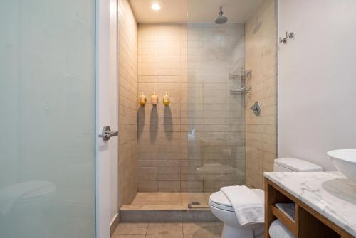 Guest Room, 1 Queen Bed, Non - Smoking del hotel Duane Street Hotel. Foto 10