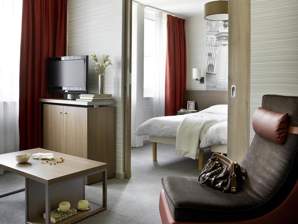 Apartamento superior de 1 dormitorio (grande) con balcón del hotel Adagio Basel City. Foto 6