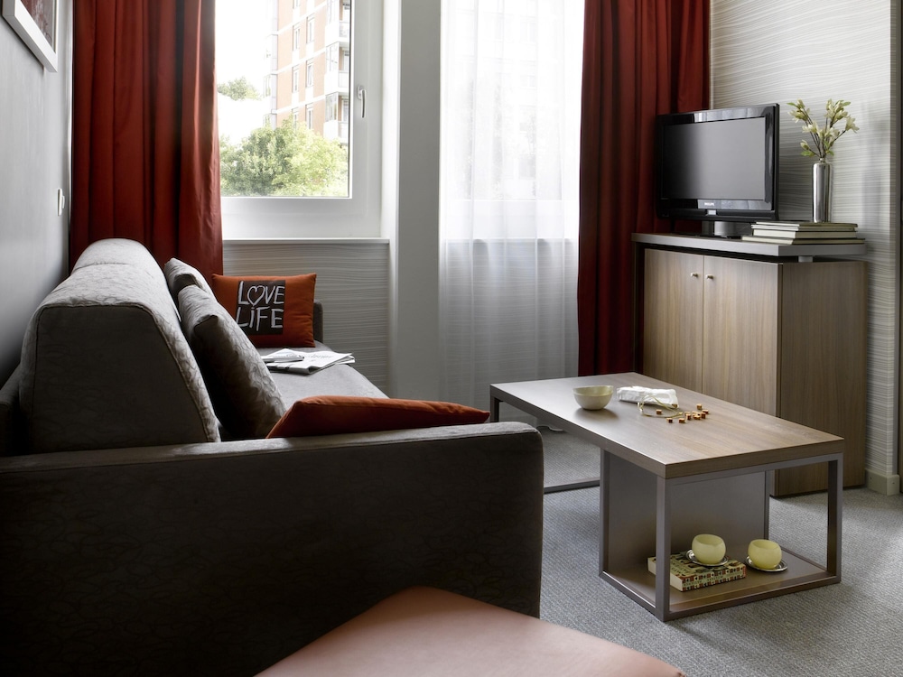 Apartamento superior de 1 dormitorio (grande) con balcón del hotel Adagio Basel City. Foto 8