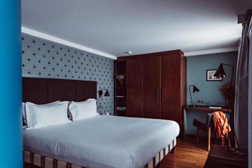 Habitación Doble Estándar del hotel CADET Residence. Foto 5
