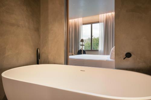 Habitación Doble Premium del hotel Only You Malaga. Foto 6