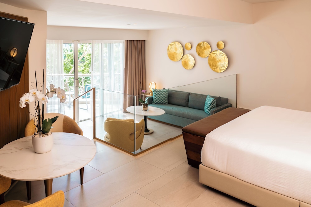 Suite, 1 cama de matrimonio grande con sofá cama (Pure Wellness Caribbean) del hotel Hard Rock and Casino Punta Cana All Inclusive. Foto 3