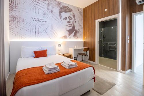 Habitación Doble adaptada para personas con movilidad reducida del hotel The Icons Lisbon Central. Foto 4