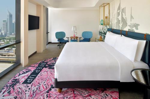 Suite Esquinera del hotel Indigo Dubai Downtown. Foto 6