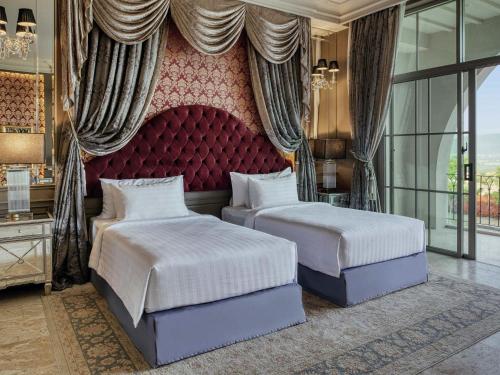 Habitación Executive Deluxe con 2 camas individuales del hotel Mövenpick Resort Khao Yai. Foto 1