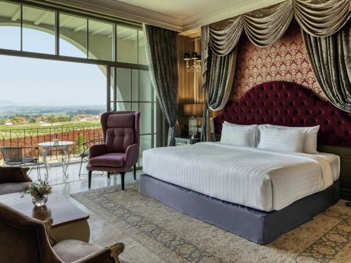 Habitación Executive Deluxe con 1 cama King Size del hotel Mövenpick Resort Khao Yai. Foto 3