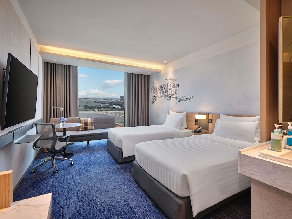 Habitación Superior Camas Gemelas del hotel Novotel Bangkok Future Park Rangsit. Foto 6