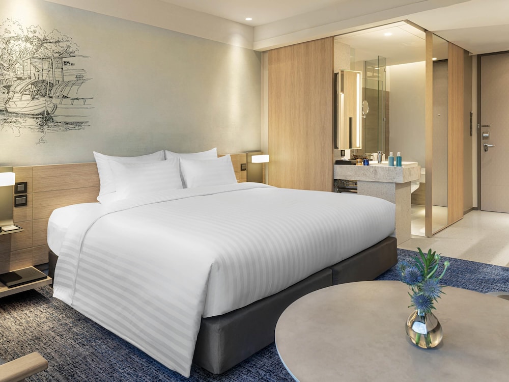 Habitación Ejecutiva 1 Cama King del hotel Novotel Bangkok Future Park Rangsit. Foto 3
