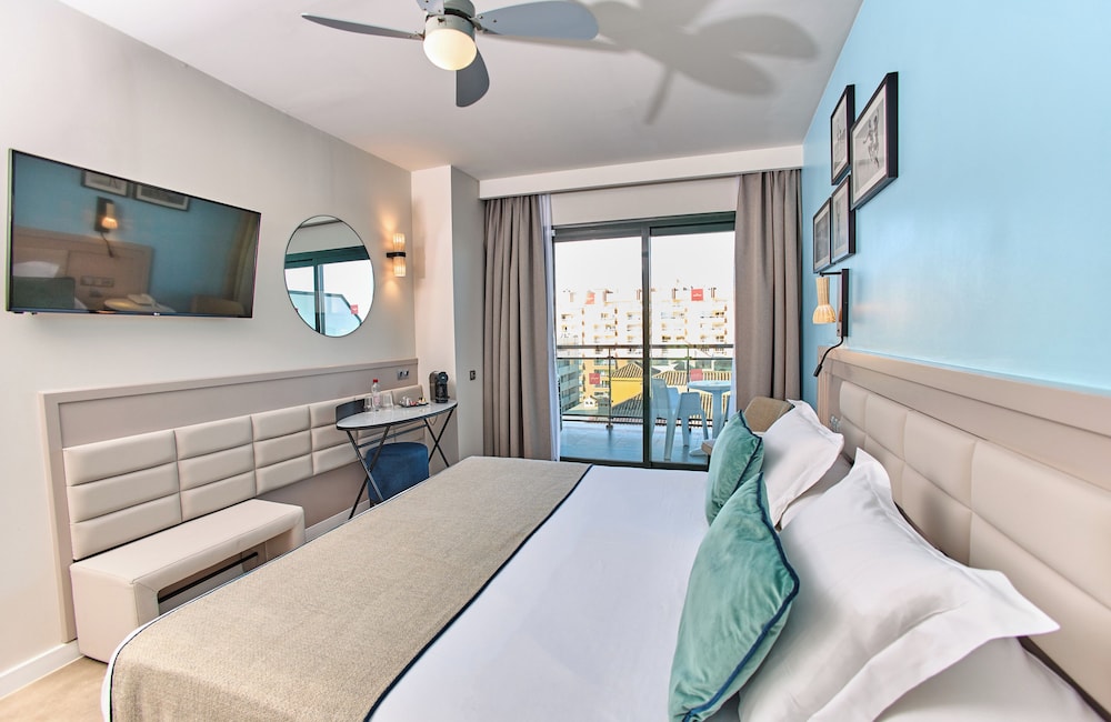 Habitación Confort del hotel Leonardo Hotel Fuengirola Costa Del Sol. Foto 1