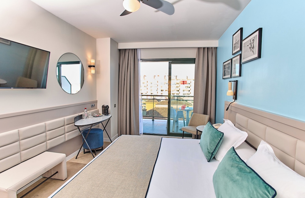 Habitación Confort del hotel Leonardo Hotel Fuengirola Costa Del Sol. Foto 4