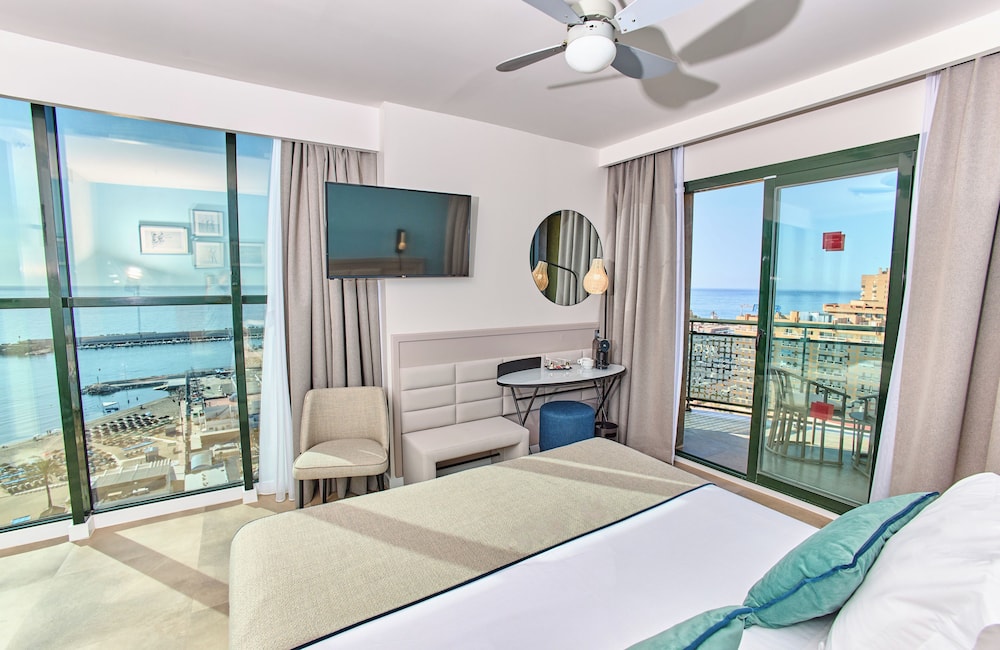Suite Junior del hotel Leonardo Hotel Fuengirola Costa Del Sol. Foto 1
