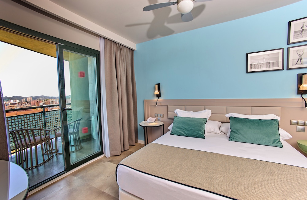 Suite Junior del hotel Leonardo Hotel Fuengirola Costa Del Sol. Foto 6