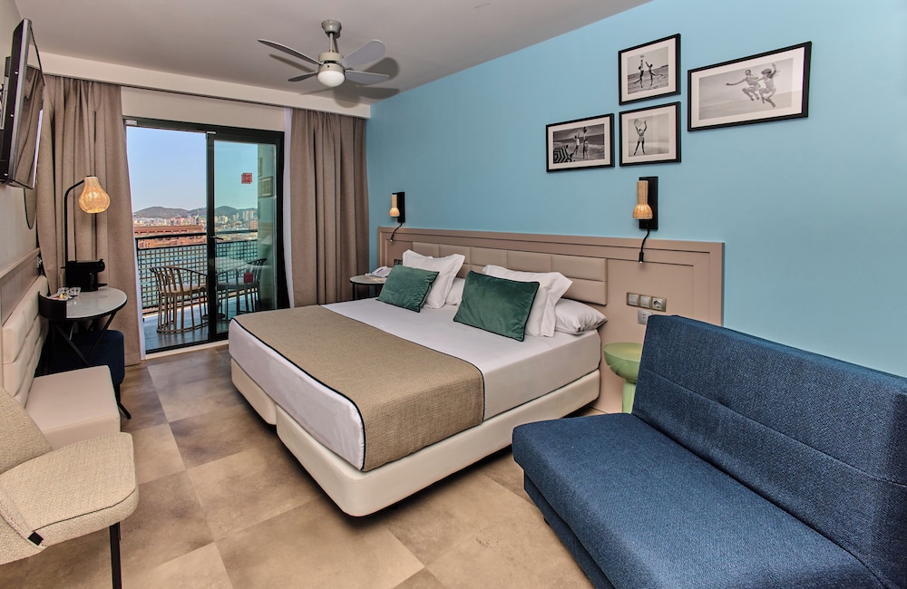 Suite Junior del hotel Leonardo Hotel Fuengirola Costa Del Sol. Foto 7