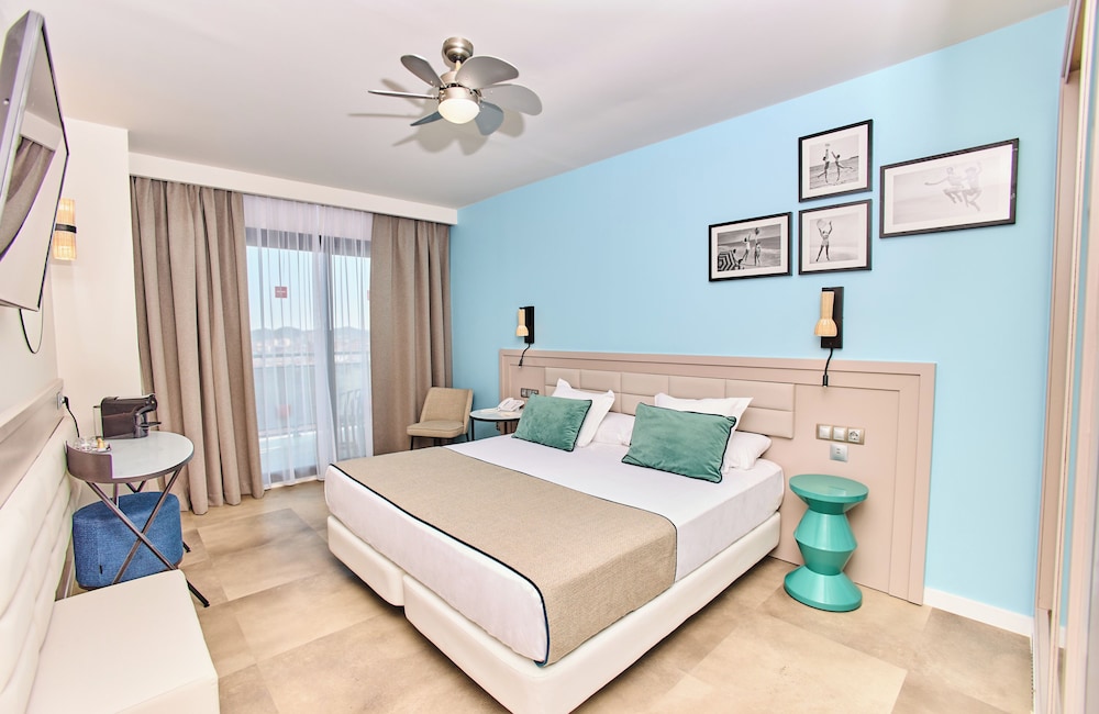 Habitación Superior del hotel Leonardo Hotel Fuengirola Costa Del Sol