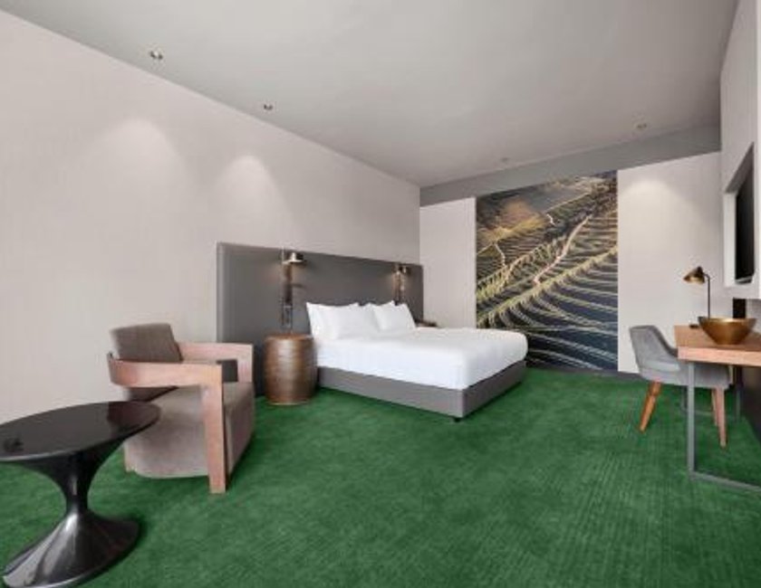 Suite Junior del hotel Hilton Porto Gaia. Foto 3