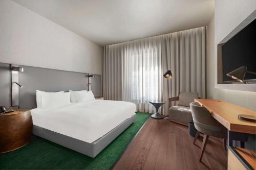 Habitación Executive con cama extragrande del hotel Hilton Porto Gaia