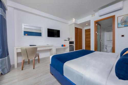 Habitación Doble Deluxe con vistas al mar y balcón del hotel Kaani Palm Beach. Foto 12
