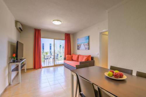 Apartamento de 1 dormitorio del hotel Pins Marina. Foto 1