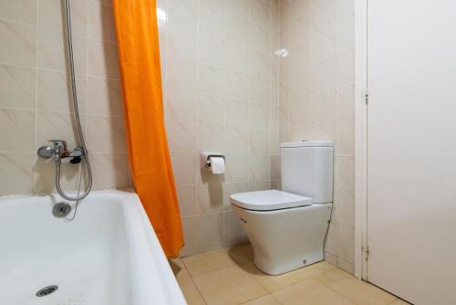 Apartamento Con Cocina 1 habitación 2 Camas individuales del hotel Pins Marina. Foto 6