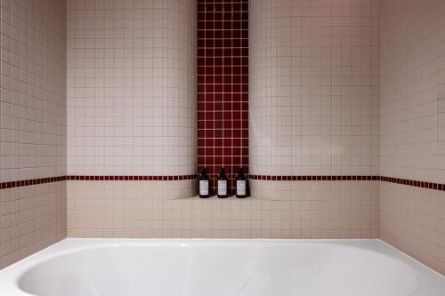Habitación Deluxe del hotel Sinner Paris. Foto 6
