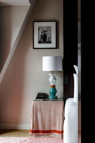 Habitación Clásica del hotel Sinner Paris. Foto 3