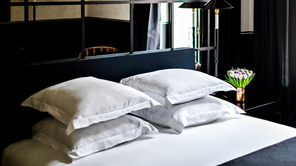 Habitación ejecutiva del hotel Monsieur George and Spa – Champs Elysées. Foto 3