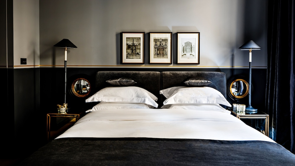 Habitación ejecutiva del hotel Monsieur George and Spa – Champs Elysées. Foto 5