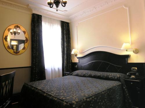 Habitación Doble Superior del hotel Best Roma. Foto 7