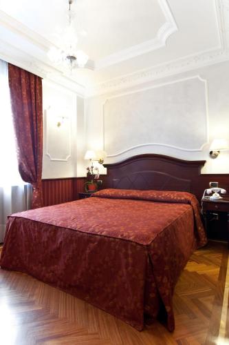 Habitación Doble Superior del hotel Best Roma. Foto 12